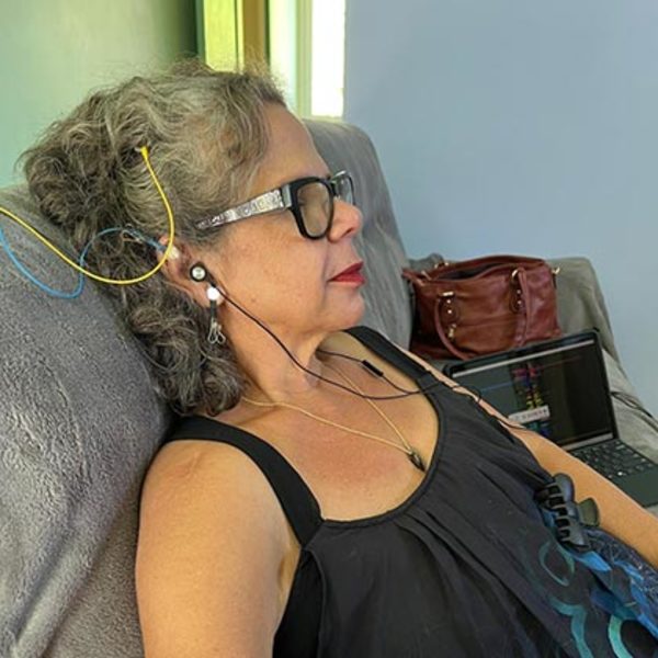 Neurofeedback pour seniors, mémoire et sérénité à Saint-Pierre